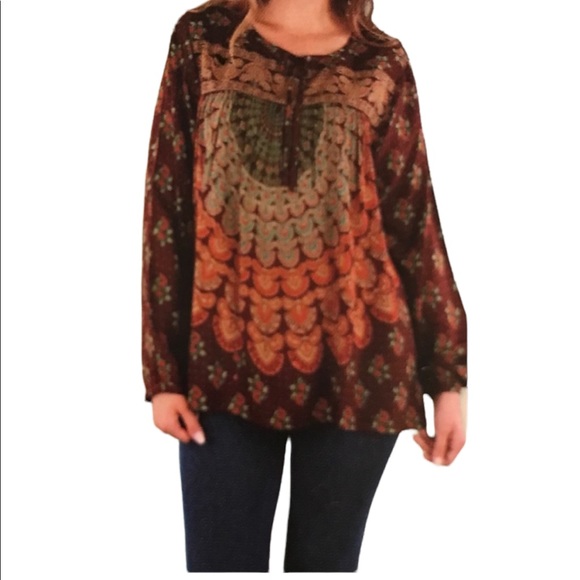 Sacred Threads Tops - NWT.   Sacred Threads Blouse Onesize.    219676.  GR/PK